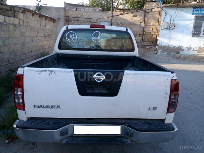 Nissan Navara 2009, 200,000 km - 2.5 л - Bakı