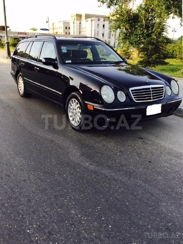Mercedes E 320 1999, 232,000 km - 3.2 л - Bakı