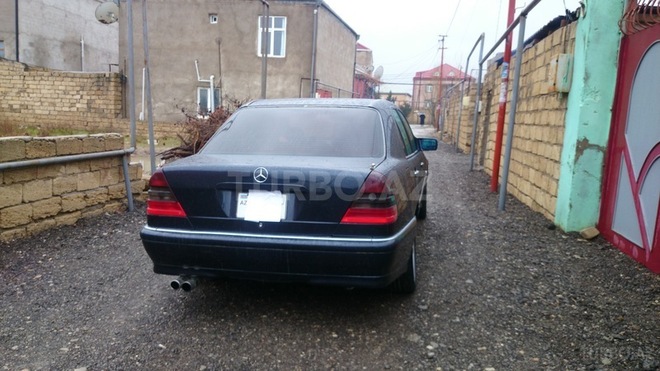 Mercedes C 240 1997, 214,000 km - 2.4 l - Bakı