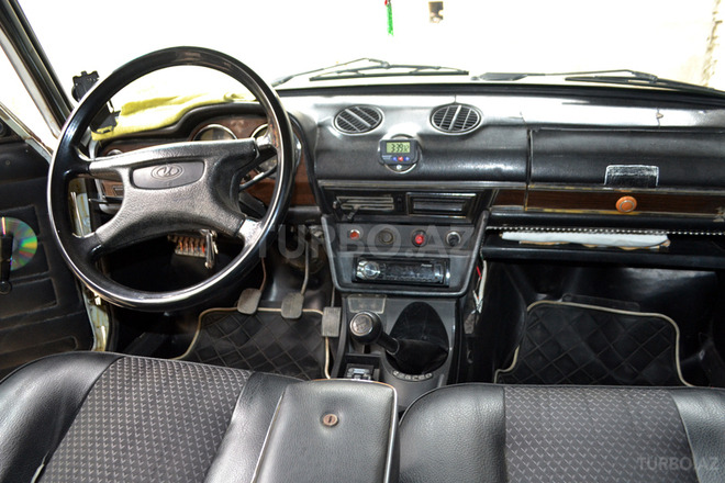 LADA (VAZ) 2106 1983, 210,000 km - 1.6 l - Bakı