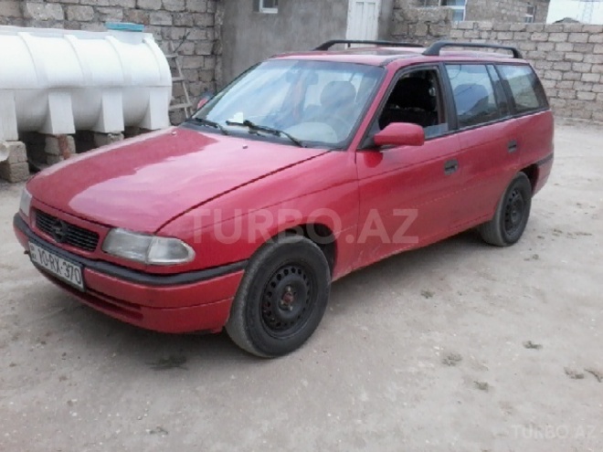 Opel Astra 1991, 190,000 km - 1.8 l - Bakı