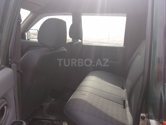 Mitsubishi L200 2004, 115,000 km - 2.5 l - Bakı