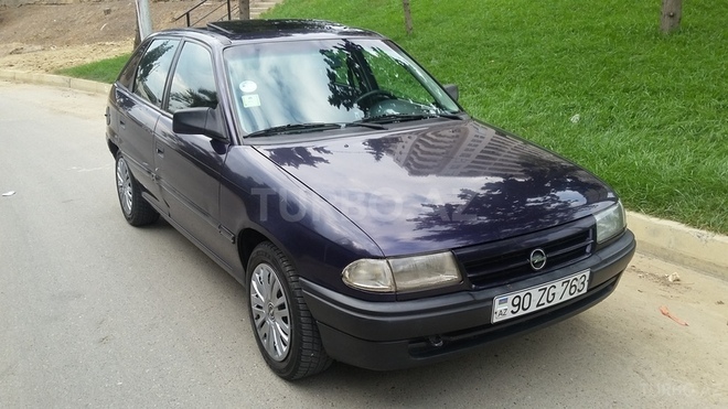 Opel Astra 1994, 215,800 km - 1.4 l - Bakı