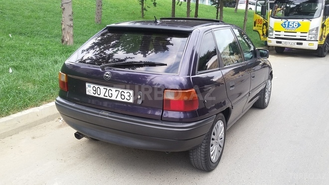 Opel Astra 1994, 215,800 km - 1.4 l - Bakı