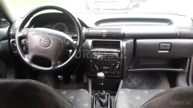 Opel Astra 1994, 215,800 km - 1.4 l - Bakı