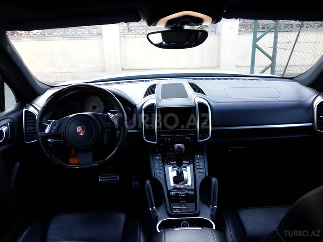 Porsche Cayenne 2011, 70,000 km - 4.8 l - Bakı