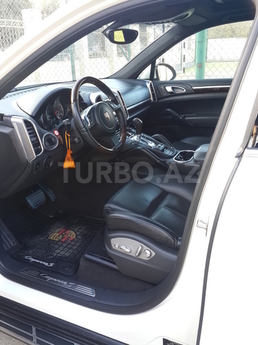Porsche Cayenne 2011, 70,000 km - 4.8 l - Bakı