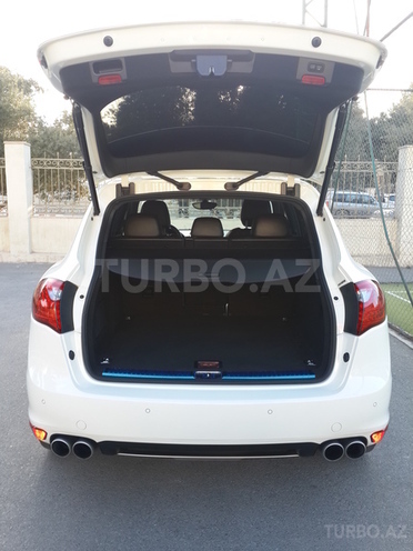Porsche Cayenne 2011, 70,000 km - 4.8 l - Bakı