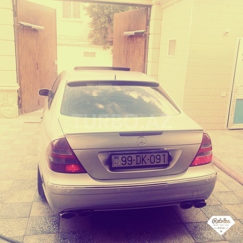 Mercedes E 220 2002, 250,000 km - 2.2 l - Bakı