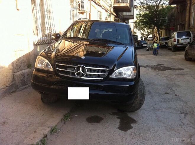 Mercedes ML 320 1999, 300,000 km - 3.2 l - Bakı
