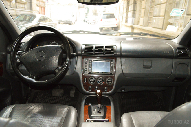 Mercedes ML 320 1999, 300,000 km - 3.2 l - Bakı