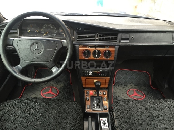 Mercedes 190 1991, 256,000 km - 1.8 л - Bakı