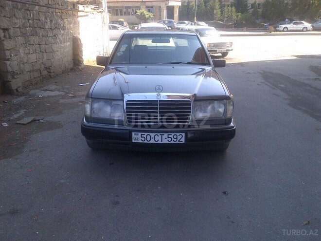 Mercedes E 230 1992, 189,000 km - 2.3 l - Bakı