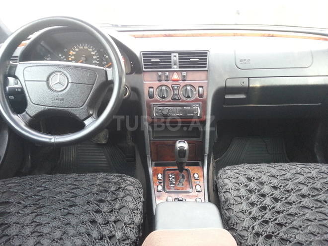 Mercedes C 220 1999, 288,500 km - 2.2 l - Şəki
