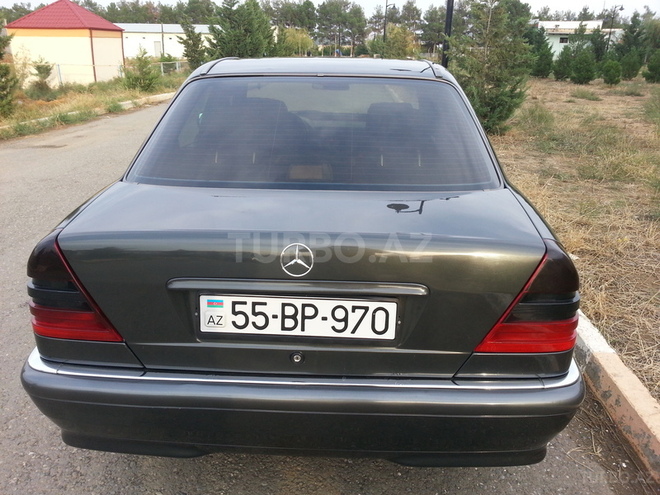 Mercedes C 220 1999, 288,500 km - 2.2 l - Şəki