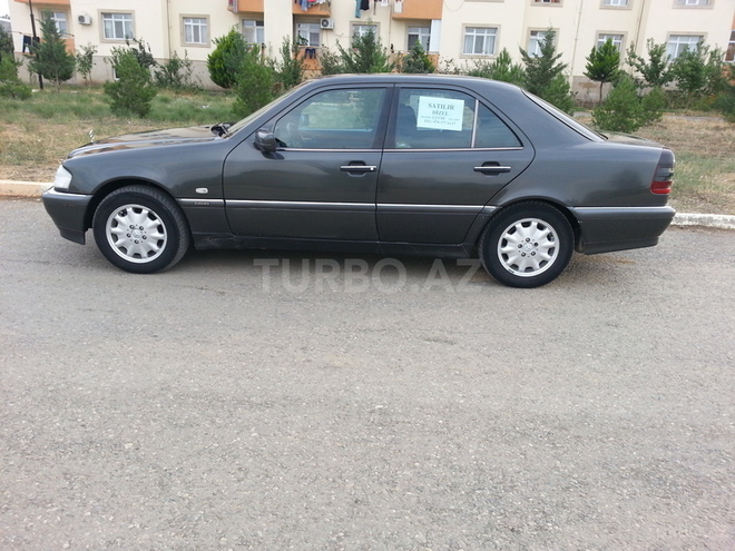 Mercedes C 220 1999, 288,500 km - 2.2 l - Şəki