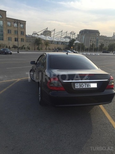 Mercedes E 220 2009, 155,000 km - 2.2 л - Bakı