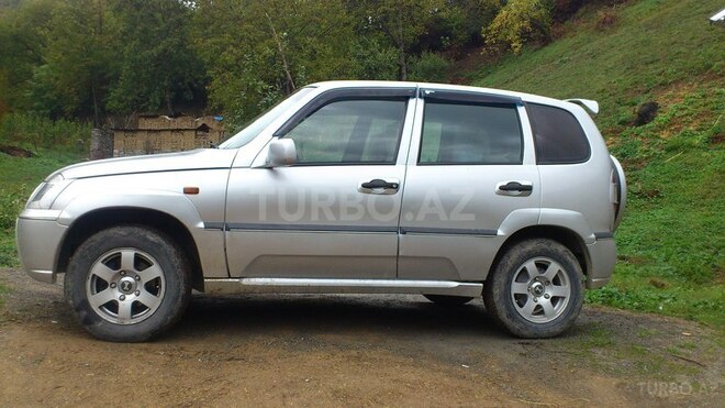 Chevrolet Niva 2003, 92,000 km - 1.7 l - Şəki