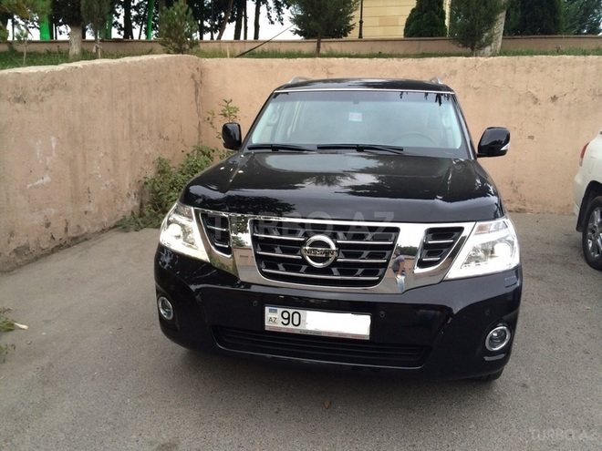 Nissan Patrol 2014, 20,000 km - 5.6 l - Bakı