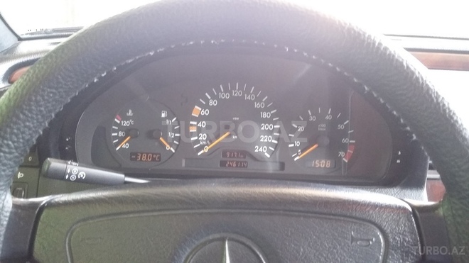 Mercedes C 180 1998, 246,114 km - 1.8 l - Bakı