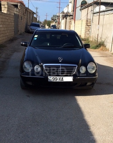 Mercedes E 240 1999, 210,000 km - 2.4 l - Bakı