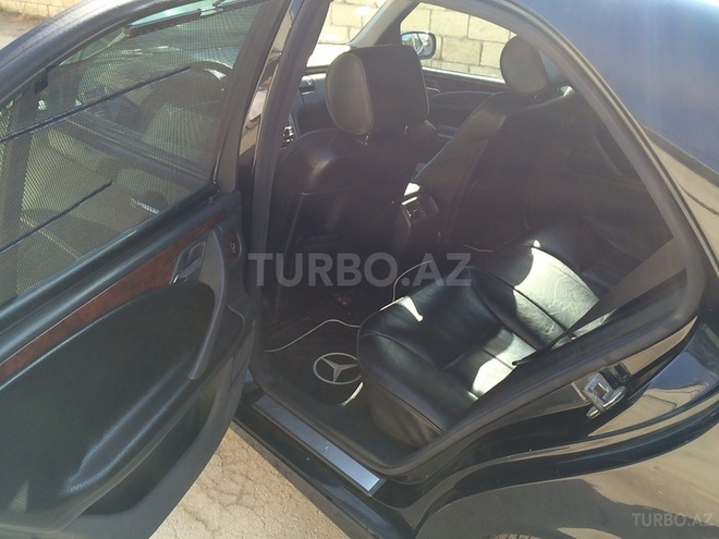 Mercedes E 240 1999, 210,000 km - 2.4 l - Bakı