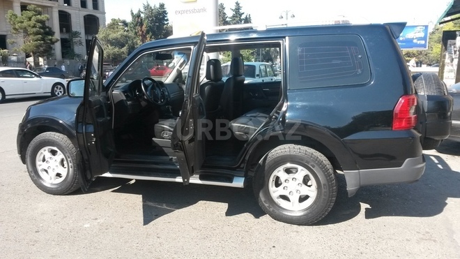 Mitsubishi Pajero 2007, 119,000 km - 3.0 l - Bakı