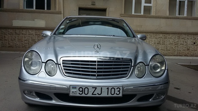 Mercedes E 220 2003, 211,000 km - 2.2 l - Bakı