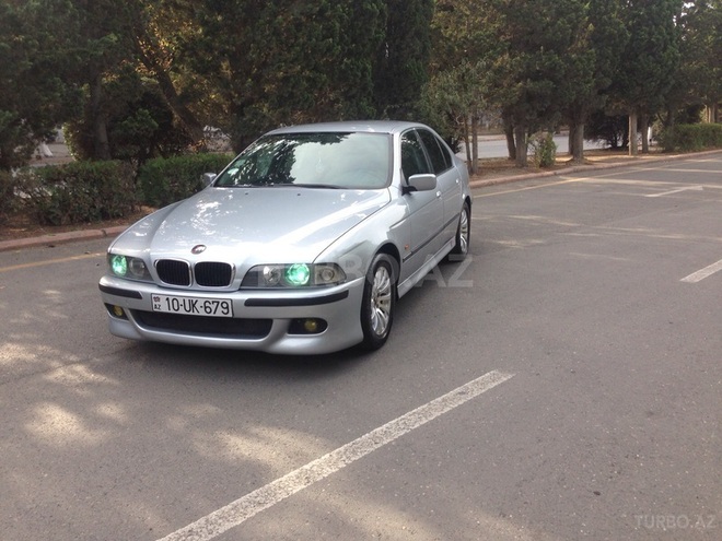 BMW 523 1996, 300,000 km - 2.5 l - Sumqayıt