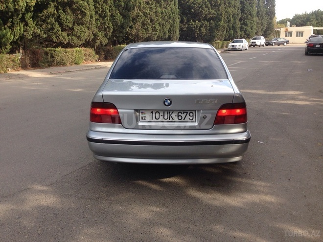 BMW 523 1996, 300,000 km - 2.5 l - Sumqayıt