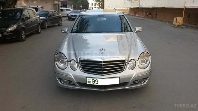 Mercedes E 220 2006, 176,000 km - 2.2 л - Sumqayıt