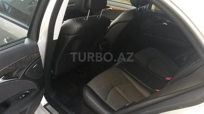 Mercedes E 220 2006, 176,000 km - 2.2 л - Sumqayıt