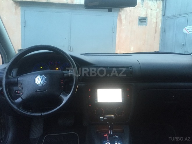 Volkswagen Passat 2004, 95,000 km - 1.8 л - Bakı