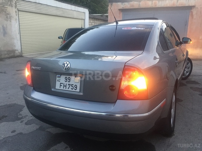 Volkswagen Passat 2004, 95,000 km - 1.8 л - Bakı