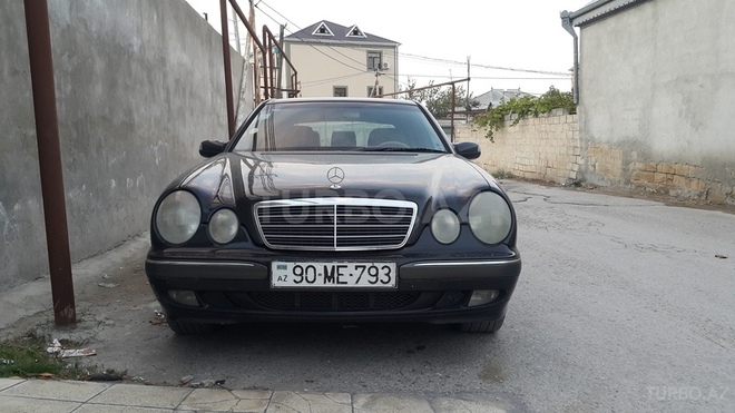 Mercedes E 220 1999, 274,431 km - 2.2 l - Bakı