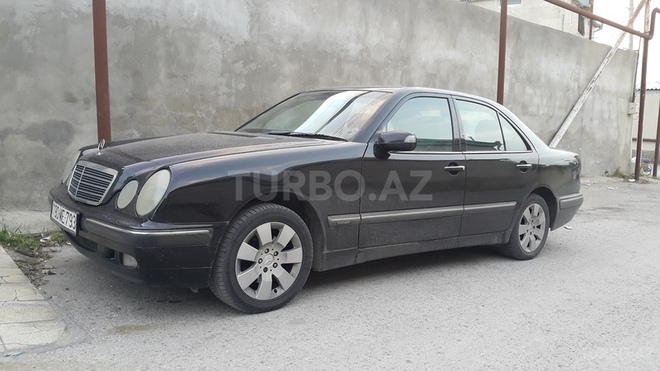 Mercedes E 220 1999, 274,431 km - 2.2 l - Bakı