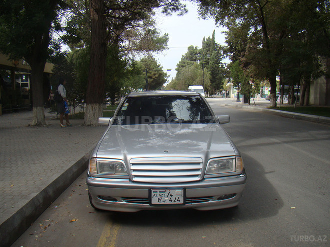 Mercedes C 230 1998, 240,000 km - 2.3 л - Sumqayıt