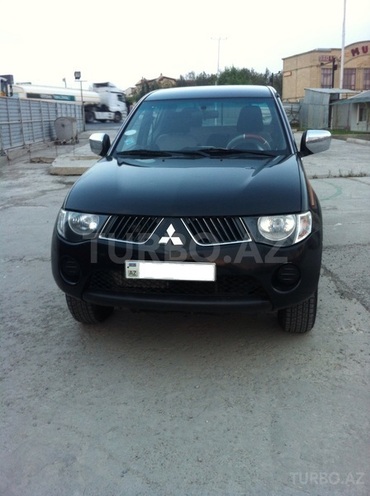 Mitsubishi L200 2009, 240,000 km - 2.5 л - Bakı