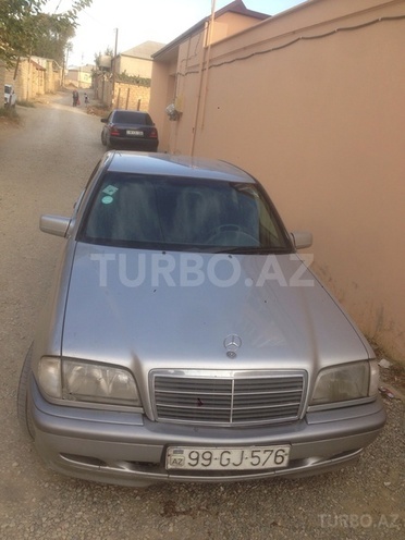 Mercedes C 220 1999, 215,000 km - 2.2 l - Bakı