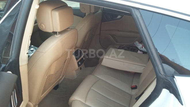 Audi A7 2011, 95,000 km - 3.0 l - Bakı