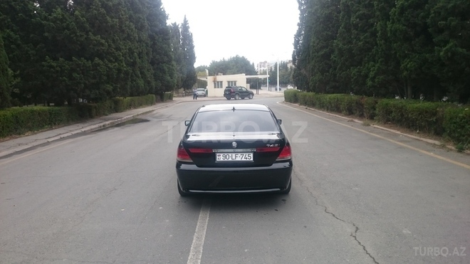 BMW 735 2003, 235,000 km - 3.6 l - Sumqayıt