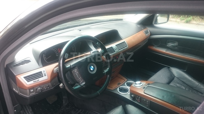BMW 735 2003, 235,000 km - 3.6 l - Sumqayıt