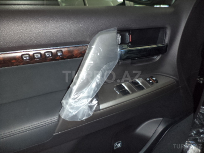 Toyota Land Cruiser 2015, 8,261 km - 4.5 l - Bakı