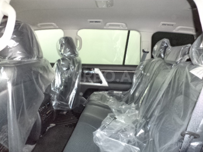 Toyota Land Cruiser 2015, 8,261 km - 4.5 l - Bakı
