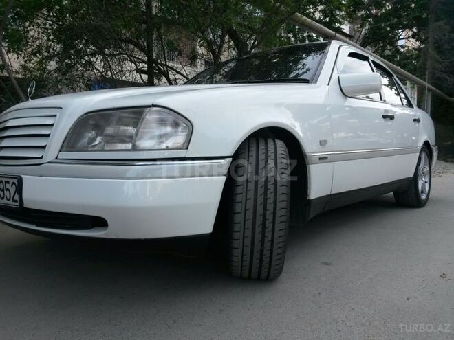 Mercedes C 200 1995, 300,000 km - 2.0 l - Bakı