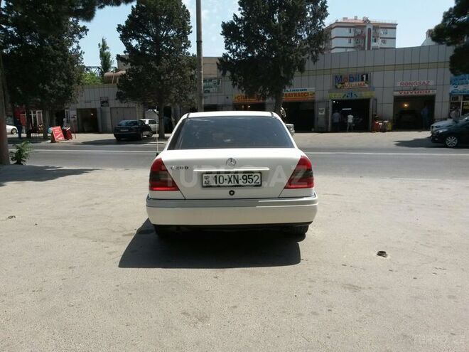 Mercedes C 200 1995, 300,000 km - 2.0 l - Bakı