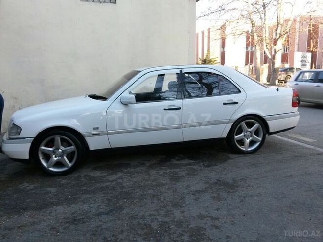 Mercedes C 200 1995, 300,000 km - 2.0 l - Bakı