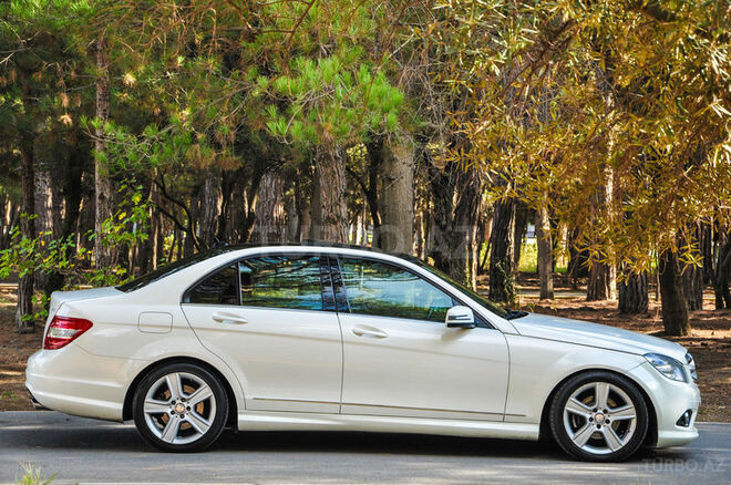 Mercedes C 300 2010, 152,000 km - 3.0 l - Sumqayıt