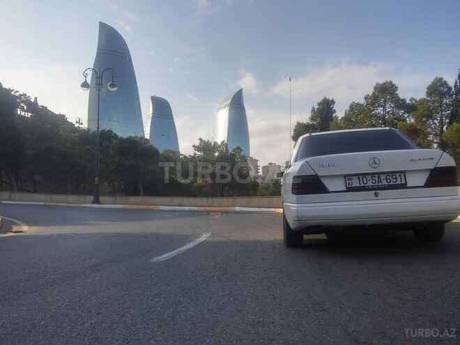 Mercedes E 300 1988, 380,000 km - 3.0 l - Bakı