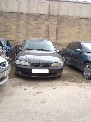 Opel Vectra 1996, 380,000 km - 2.0 л - Bakı